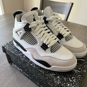 Jordan 4 Military Black Size 10.5 Mens